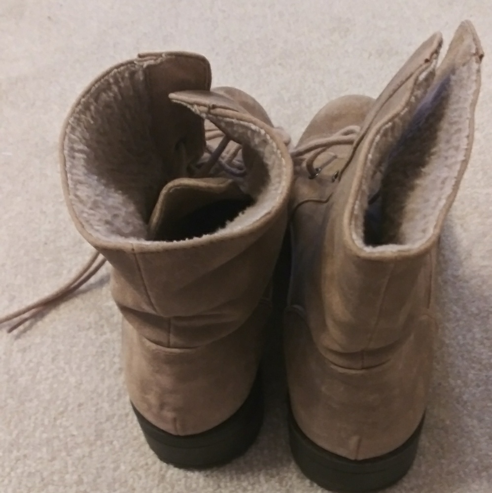 Womans boots